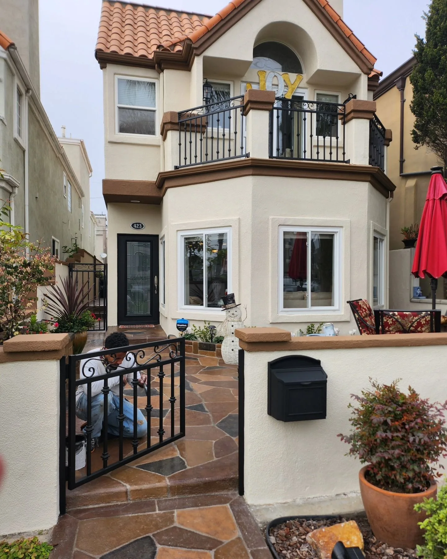 Stucco and trim in Costa Mesa by Sharp's Painting