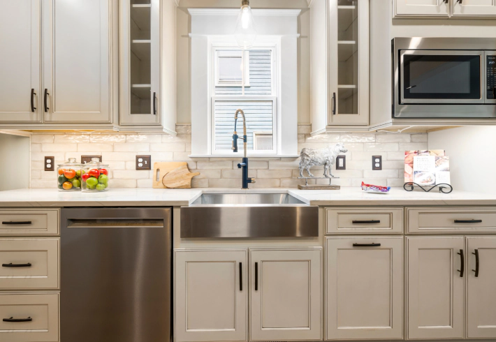 Kitchen Cabinet Painting